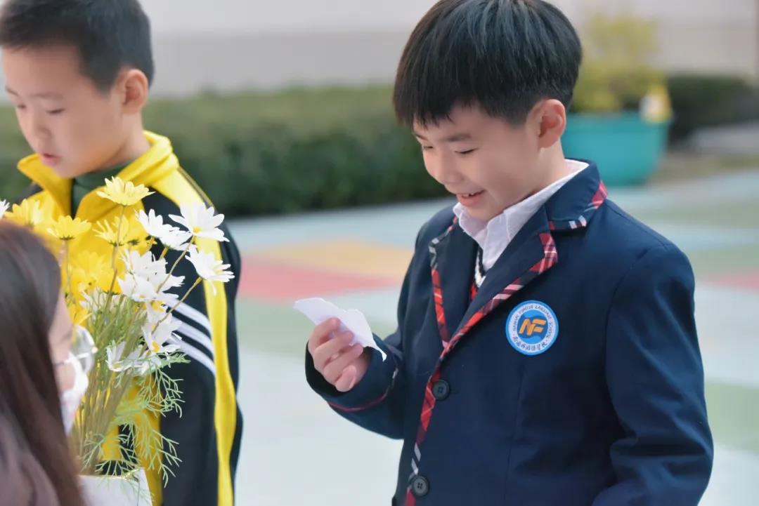 “双减”后首个期末考“考”出新花样！南海外国语学校一年级萌娃趣味闯关新鲜好玩