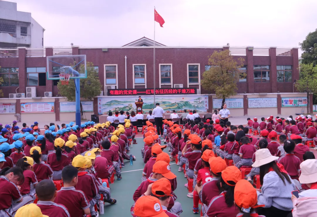 广东各地中小学扎实开展党史学习教育,为学生成长培根铸魂 广东各地中小学扎实开展党史学习教育,为学生成长培根铸魂