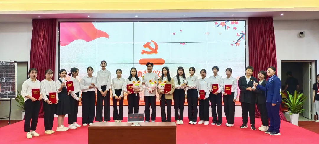 广东高校师生党员将党史学习融入日常