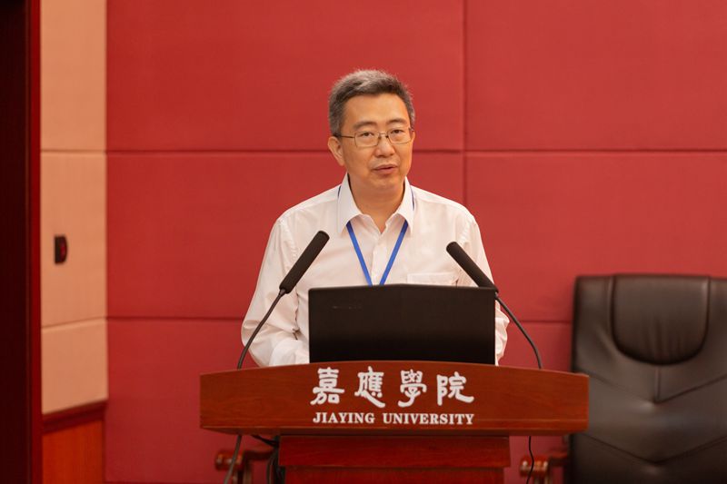 嘉应学院成功举办“中山大学——嘉应学院博士后创新实践基地”首届国际青年学者论坛 嘉应学院成功举办“中山大学——嘉应学院博士后创新实践基地”首届国际青年学者论坛