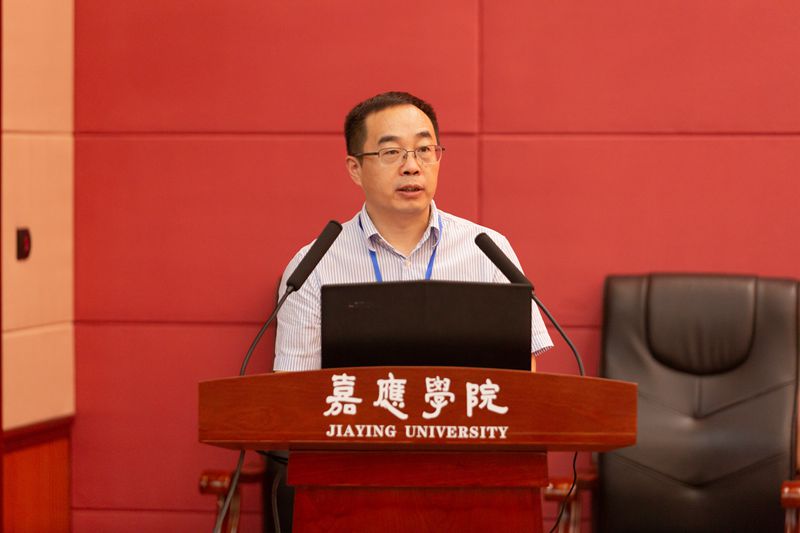 嘉应学院成功举办“中山大学——嘉应学院博士后创新实践基地”首届国际青年学者论坛 嘉应学院成功举办“中山大学——嘉应学院博士后创新实践基地”首届国际青年学者论坛