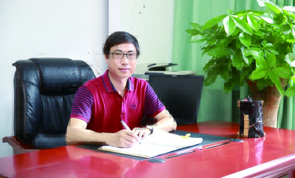 以“党建＋”助推学校高质量发展——深圳市龙岗区沙湾中学校长黄少波访谈录